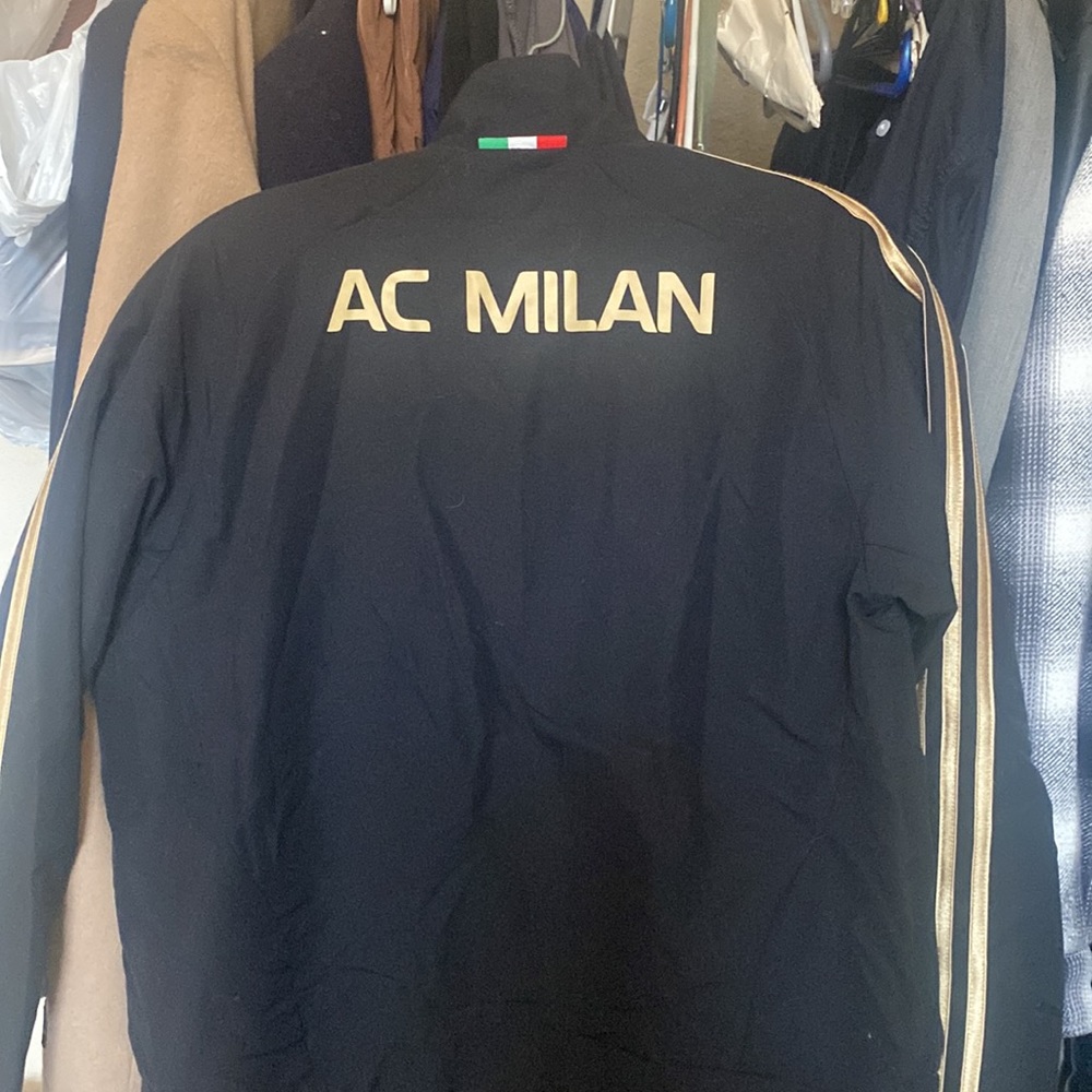 Adidas jacket. - Picture 4 of 5